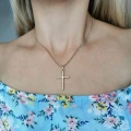 Naszyjnik POZŁACANA STAL klasyczny krzyżyk kolor złoty