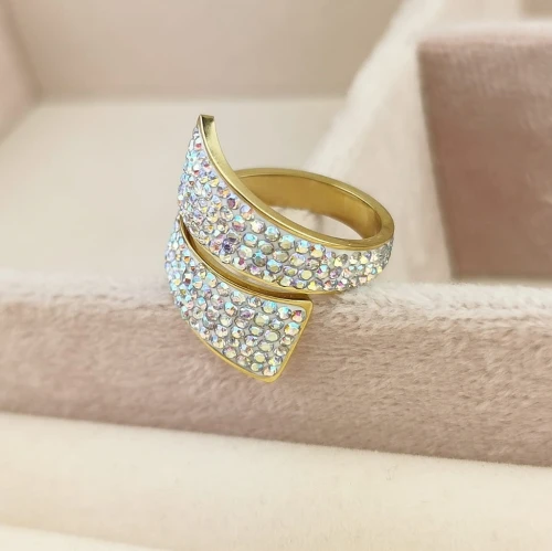 Pierścionek  obrączka POZŁACANA STAL opalizujące kryształki kolor złoty