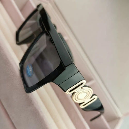 Okulary przeciwsłoneczne damskie czarne klasyczne oprawki