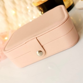 SZKATUŁKA na biżuterię pudełko organizer skórzana pudrowa