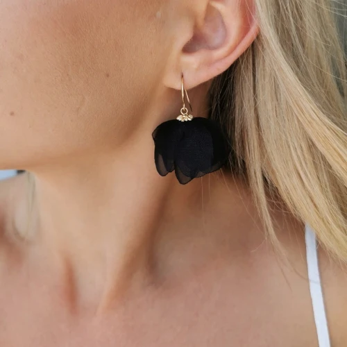 Kolczyki jedwabne KWIATY czarne