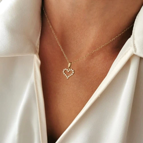 Naszyjnik ze STALI CHIRURGICZNEJ serduszko kryształki kolor złoty
