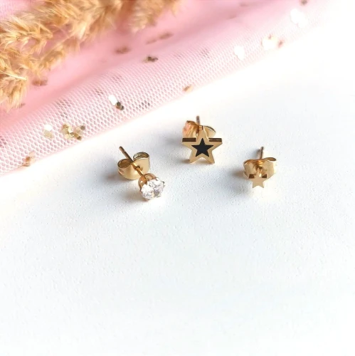 ZESTAW TRZY PARY KOLCZYKÓW GWIAZDKA CYRKONIA.jpg