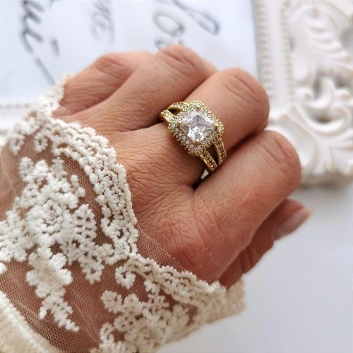 Pierścionek regulowany z kryształem POZŁACANY ze STALI SZLACHETNEJ