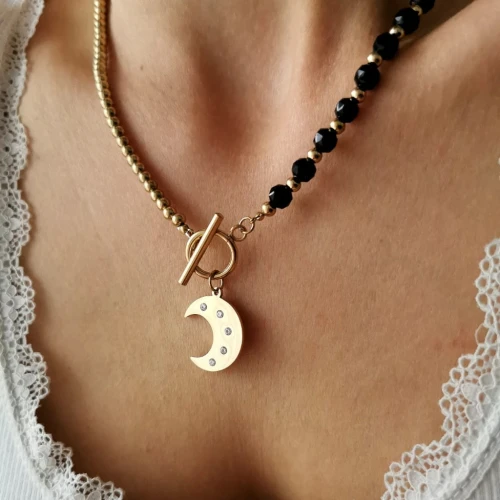 Naszyjnik księżyc lunula ze STALI CHIRURGICZNEJ czarne koraliki kryształy