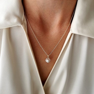 Naszyjnik  z perłą kryształy POZŁACANY ze STALI SZLACHETNEJ złoty 