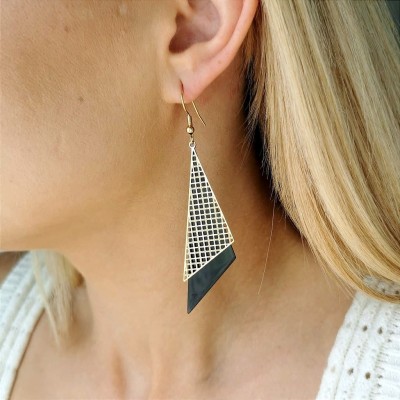 Kolczyki ażurowe czarne blaszki ze STALI CHIRURGICZNEJ złote Premium  