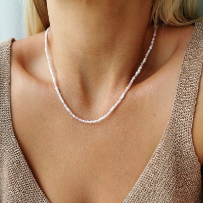 Naszyjnik białe różowe koraliki ze STALI CHIRURGICZNEJ srebrny