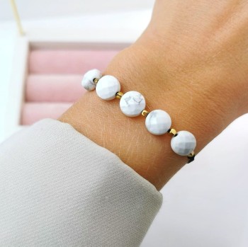  Bransoletka z howlitami hematyty  