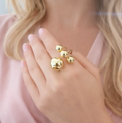 Pierścionek ze złotymi kulkami POZŁACANA STAL