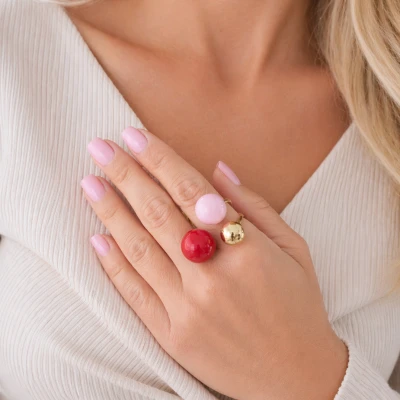 Pierścionek z emaliowanymi kulami bordo różowy POZŁACANA STAL  