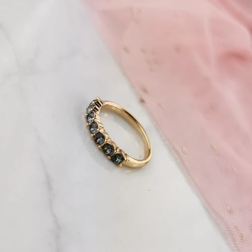 Pierścionek czarne cyrkonie Swarovski  POZŁACANY 18k Rose Gold