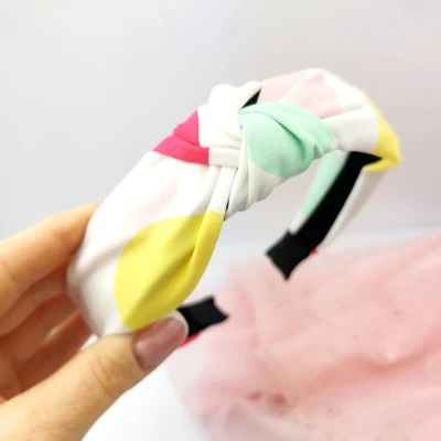 Opaska do włosów Węzeł wzory kolorowa biała