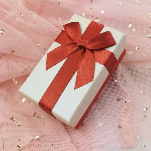 Pudełeczko prezentowe na biżuterię średnie