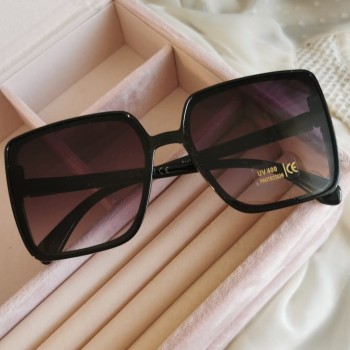 Okulary przeciwsłoneczne Klasyczne ozdobne czarne oprawki