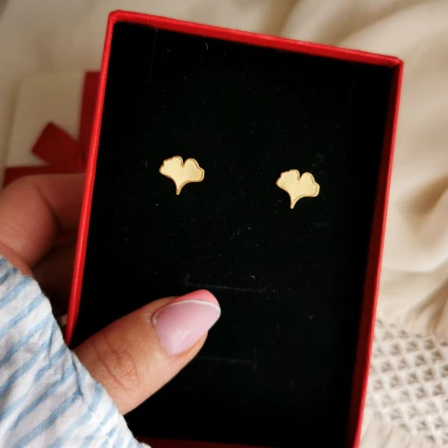 BLUEBERRY Kolczyki STAL CHIRURGICZNA  miłorząb liść kolor złoty